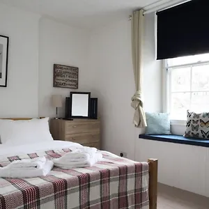 Two Bedroom Flat By Royal Mile! Edinburgh