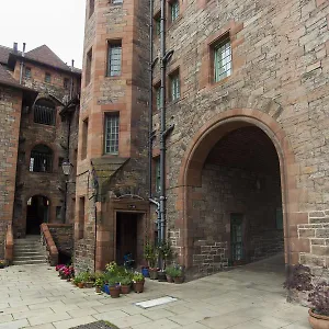 Historic Dean Village Treasure, Sleeps 4 Edinburgh